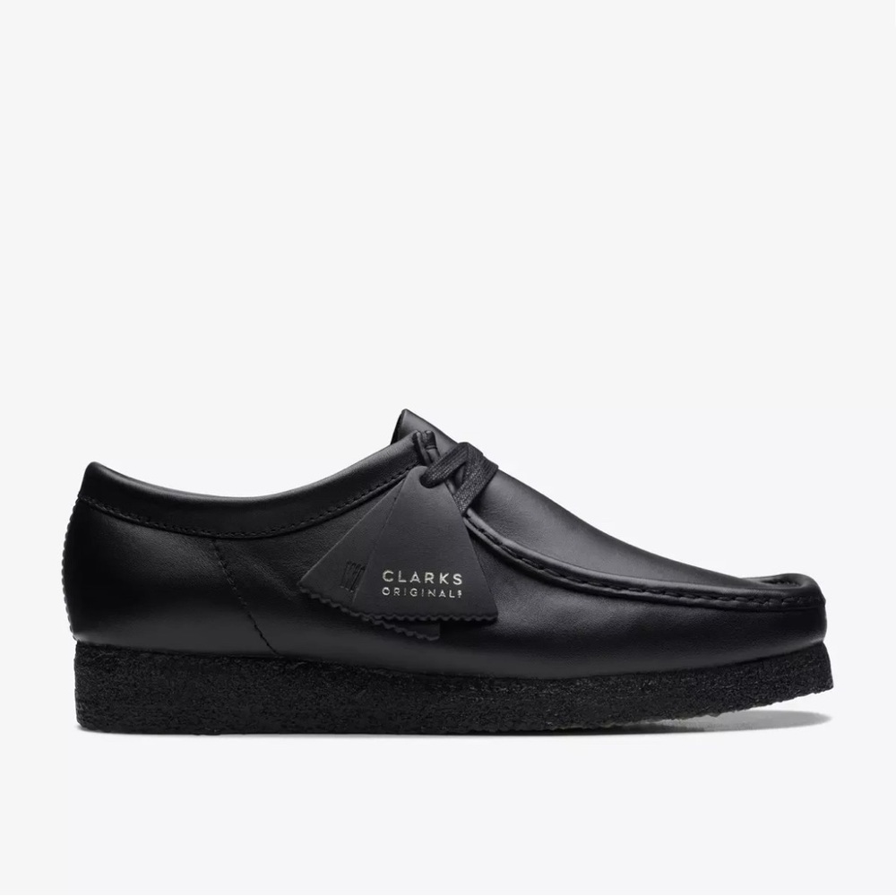 clark wallabee black leather shoe